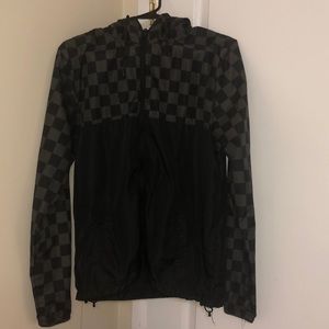 Independent Windbreaker